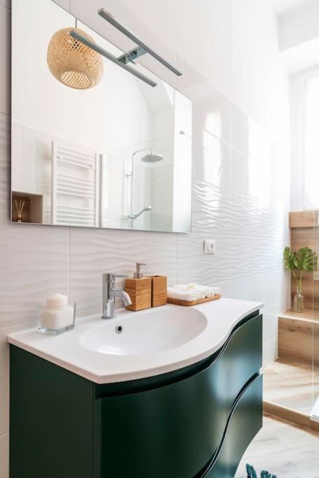 New Jungle & Charming Flat - Zona De Angeli Apartment Milano Ngoại thất bức ảnh