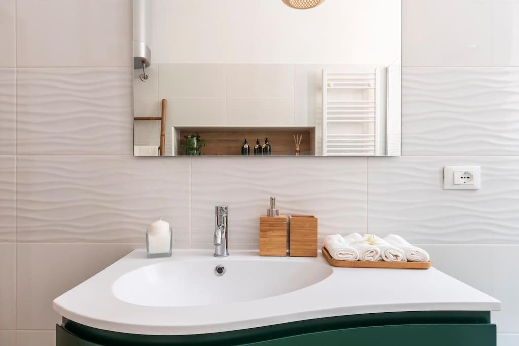 New Jungle & Charming Flat - Zona De Angeli Apartment Milano Ngoại thất bức ảnh